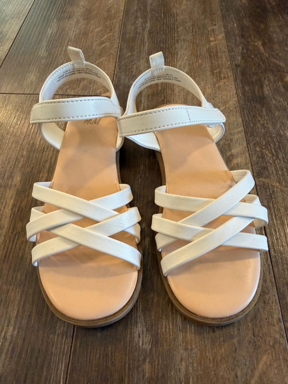 H&M White Girls Strappy Sandals - Picture 2 of 7